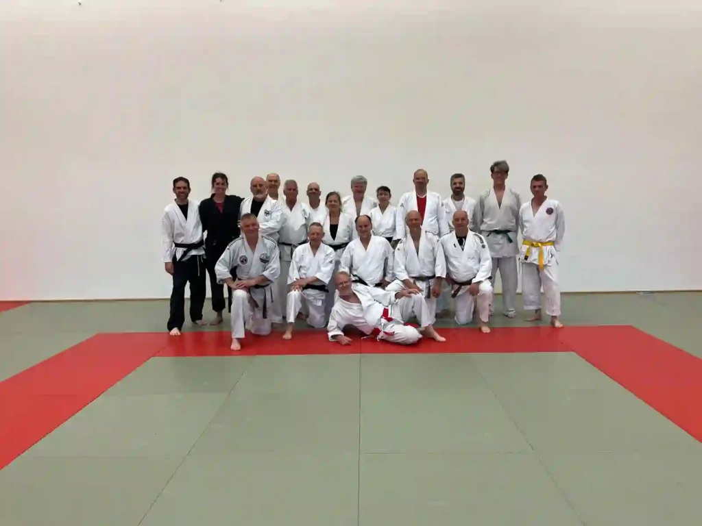 Gruppenbild Verein Ju-Jutsu Oldenburg